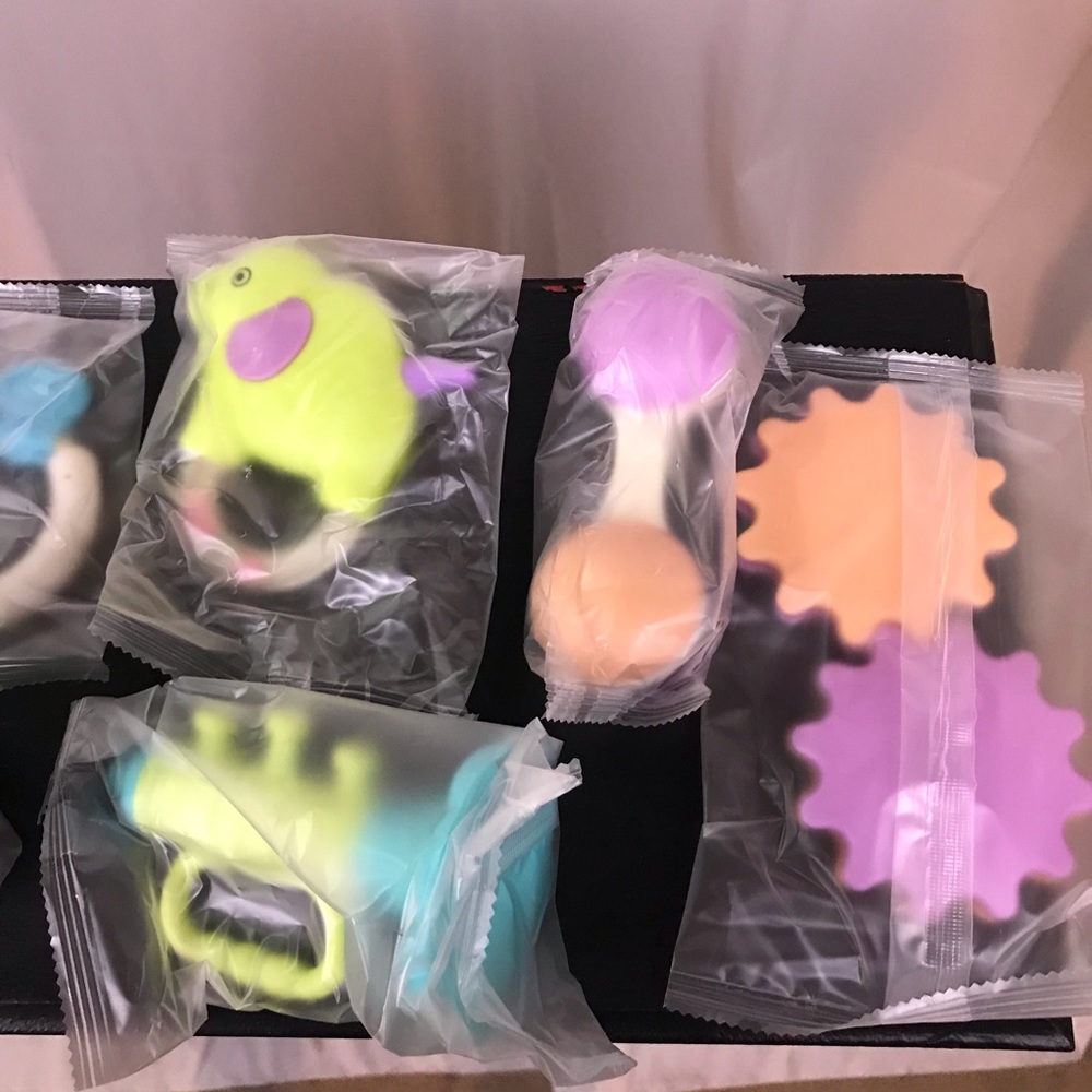 10 Baby Rattles - Picture 5 of 7